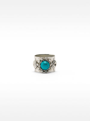 Wide Ring With Stone