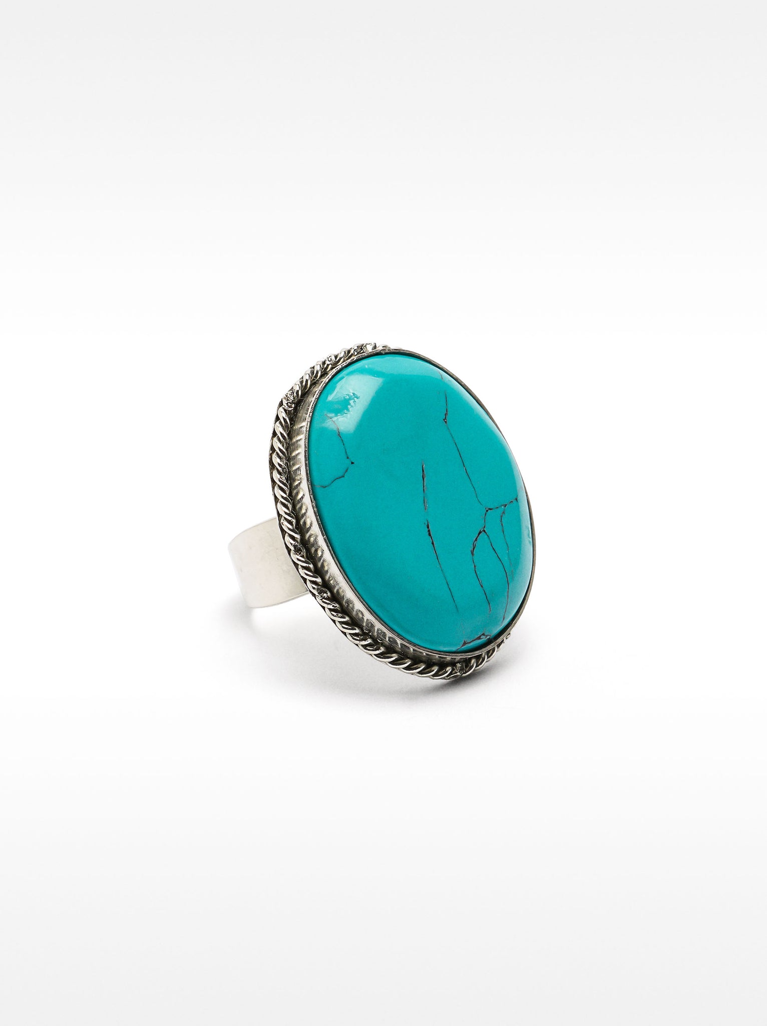 Round Ring With Stone