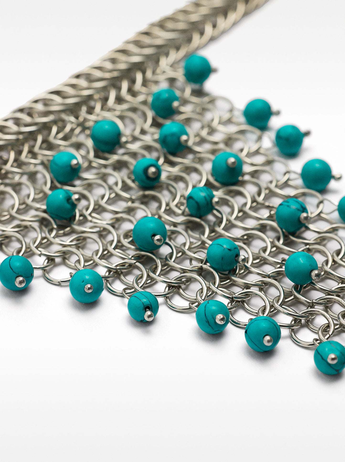 Intertwined Necklace With Stones