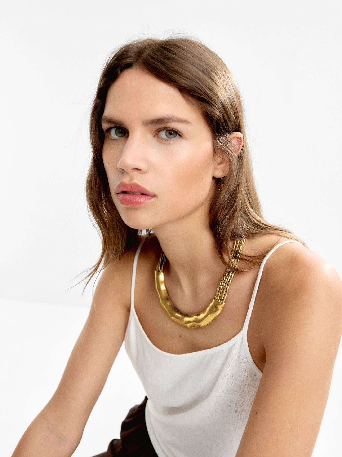 Short Hammered Effect Necklace