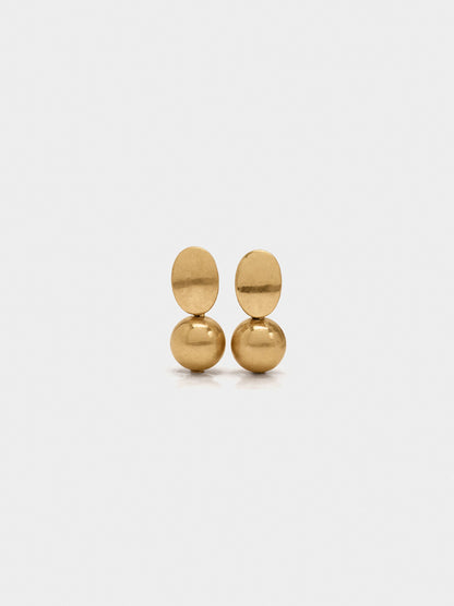 Short Earrings With Resin