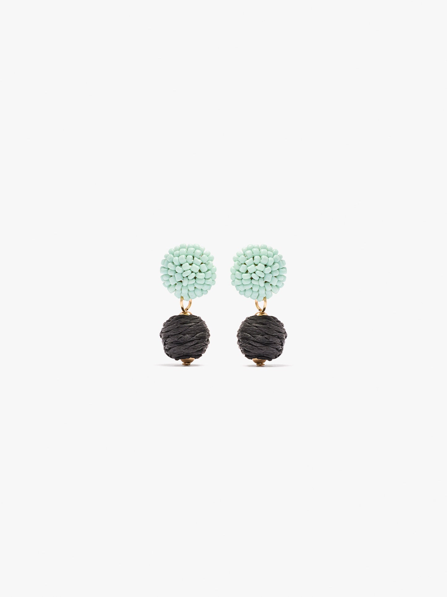 Earrings With Straw-Effect Spheres