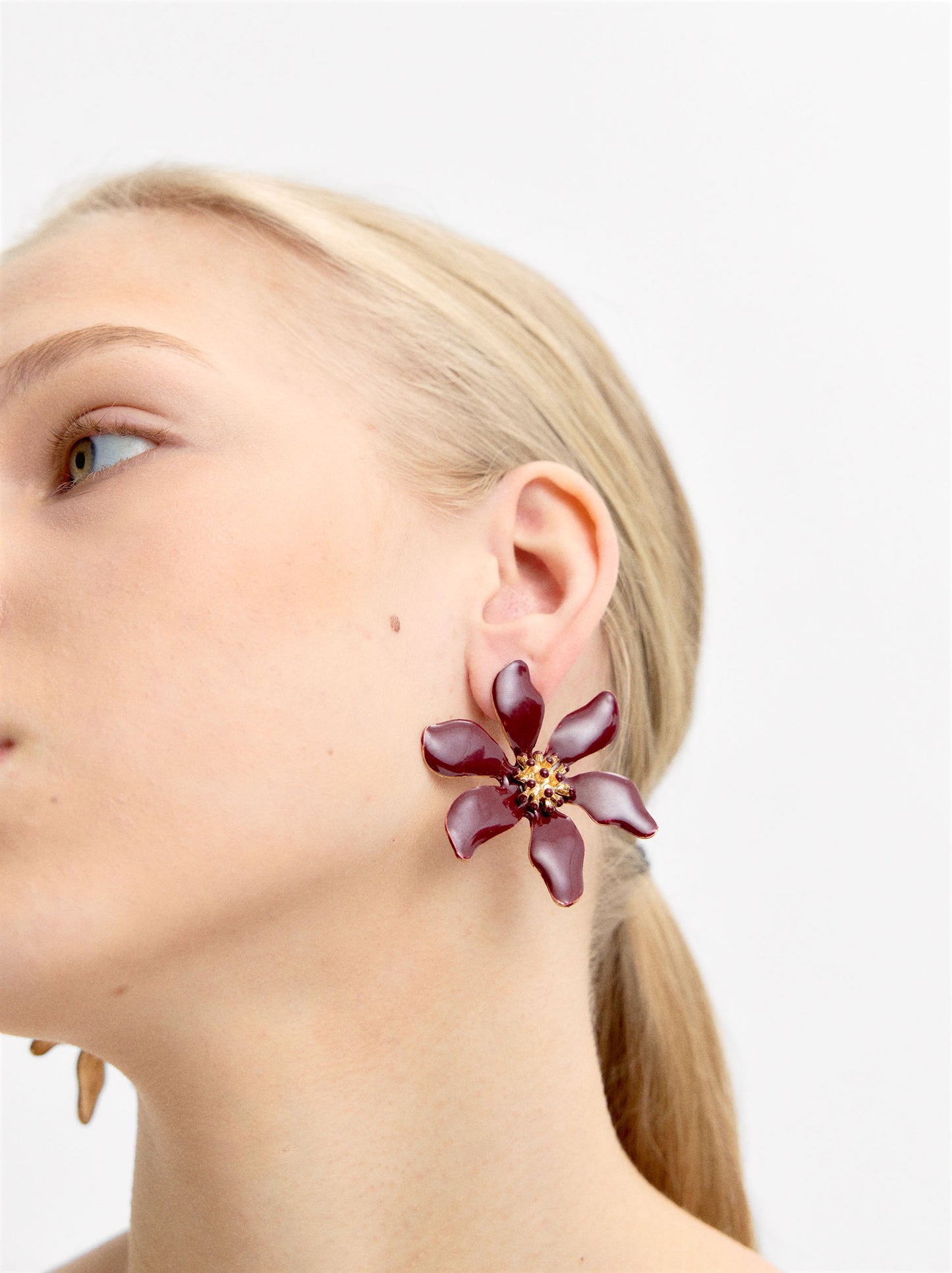 Maxi Flower Hoop Earrings