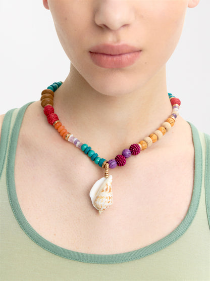 Shell Pendant Bead Necklace