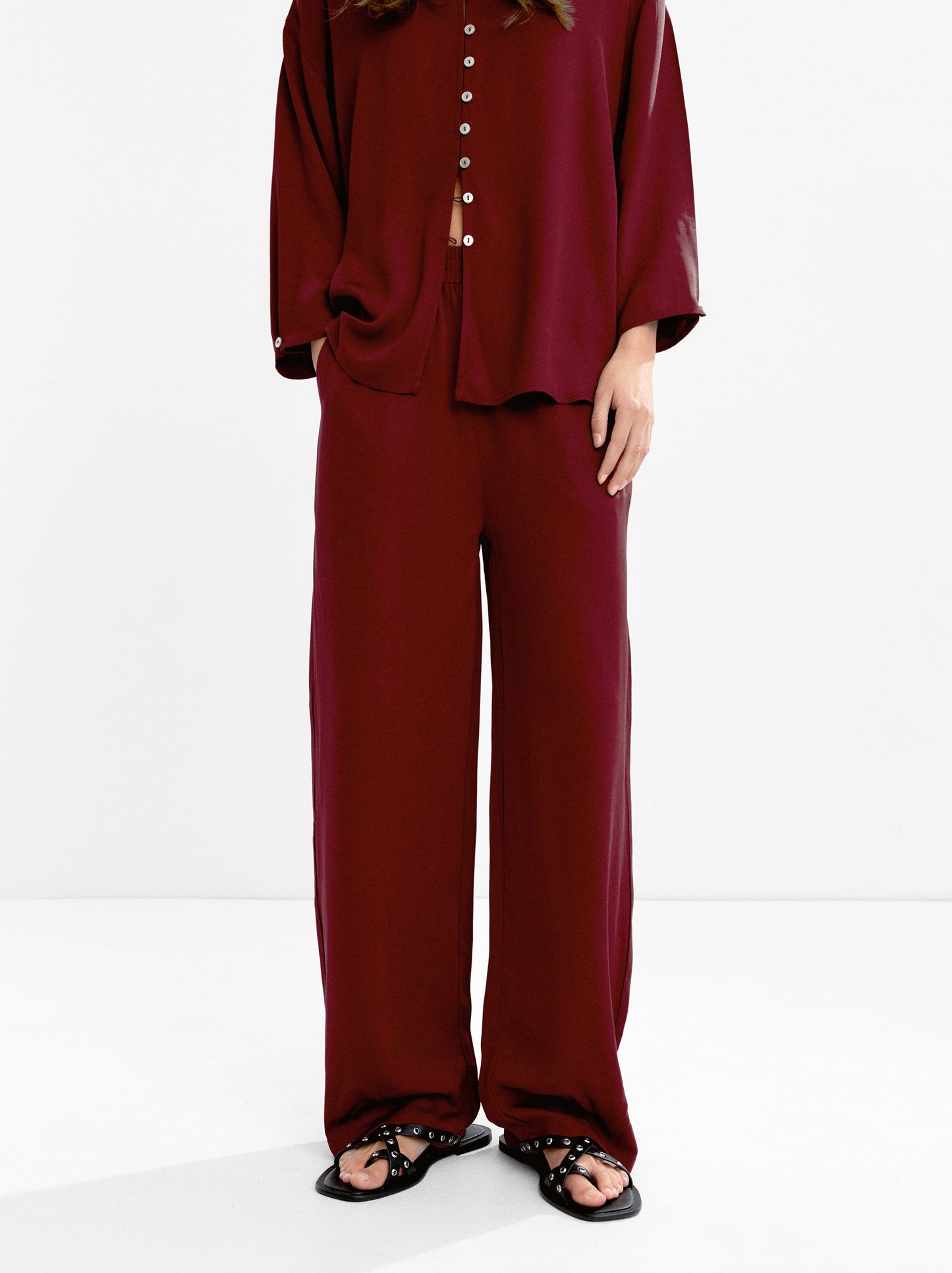 Loose-Fitting Trousers With Elastic Waistband