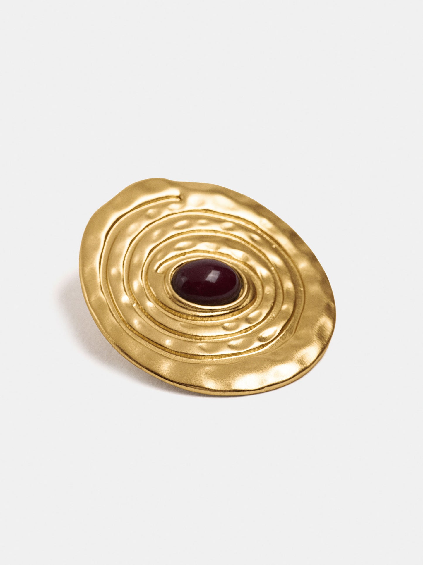 Round Earrings With Stone