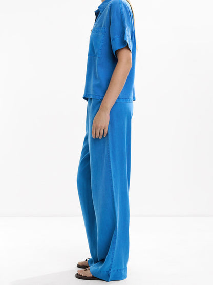 Loose-Fitting Trousers With Elastic Waistband