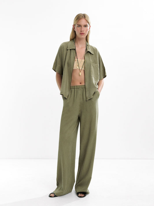 Loose-Fitting Trousers With Elastic Waistband