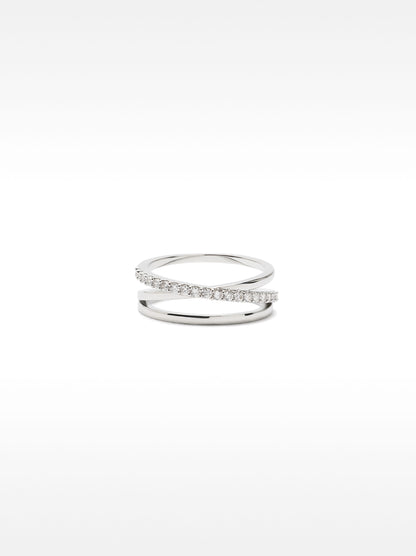 Triple-Effect Ring With Zirconia