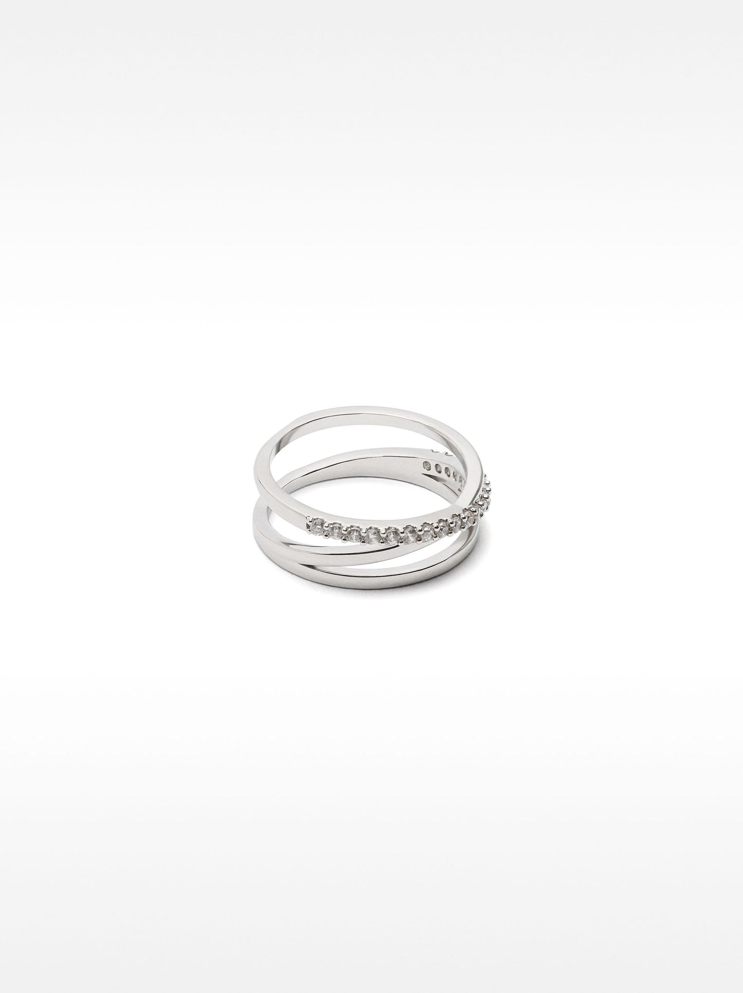 Triple-Effect Ring With Zirconia