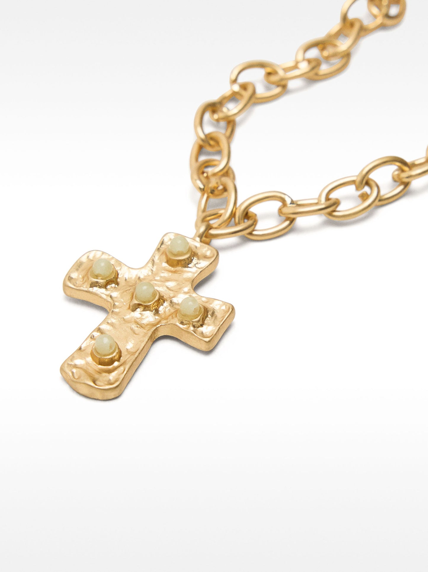 Short Necklace Of Links With Cross Pendant