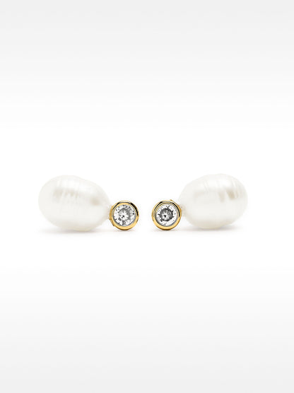 Short Freshwater Pearl Earrings