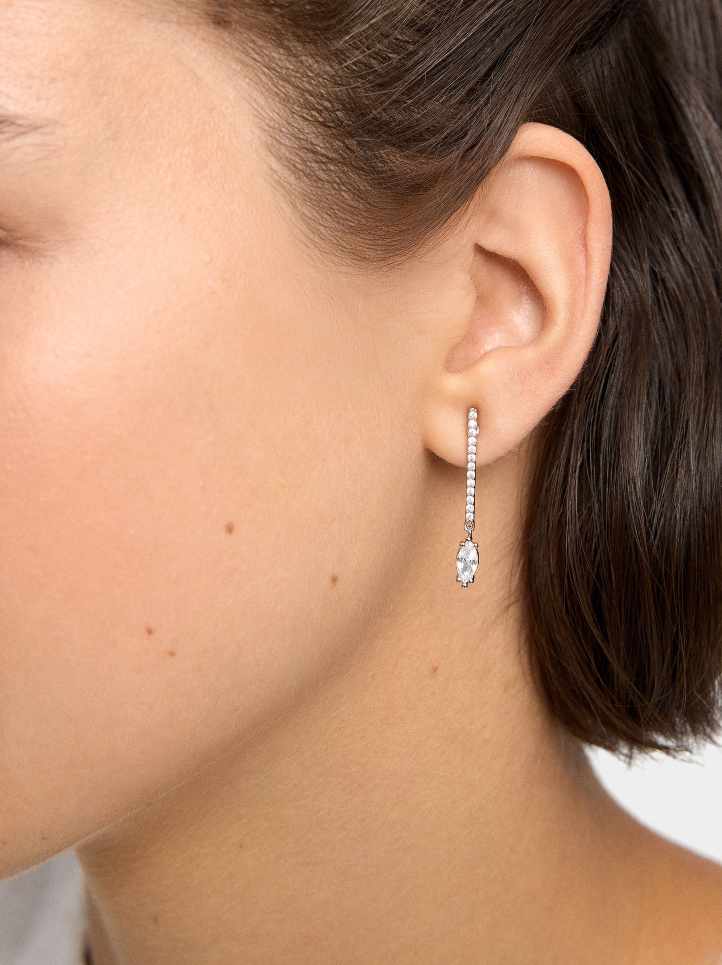 Bar Earrings With Zirconia