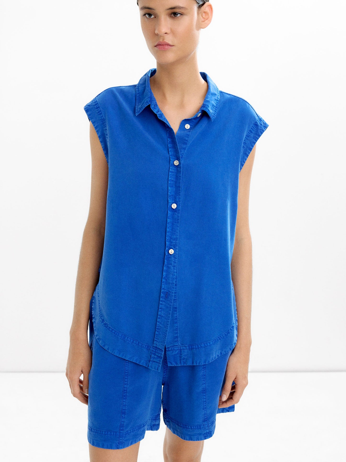 Sleeveless 100% Lyocell Shirt