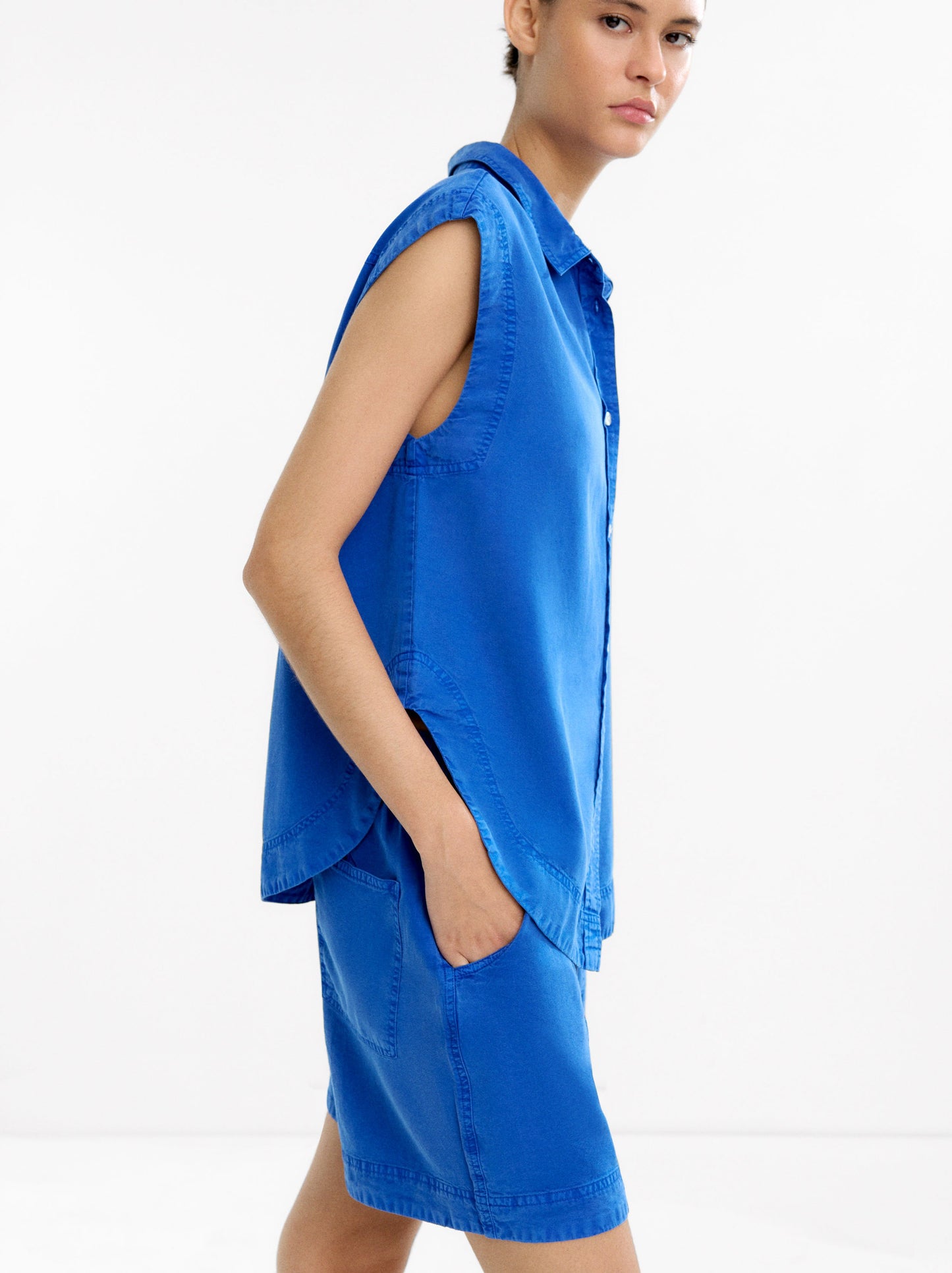 Sleeveless 100% Lyocell Shirt