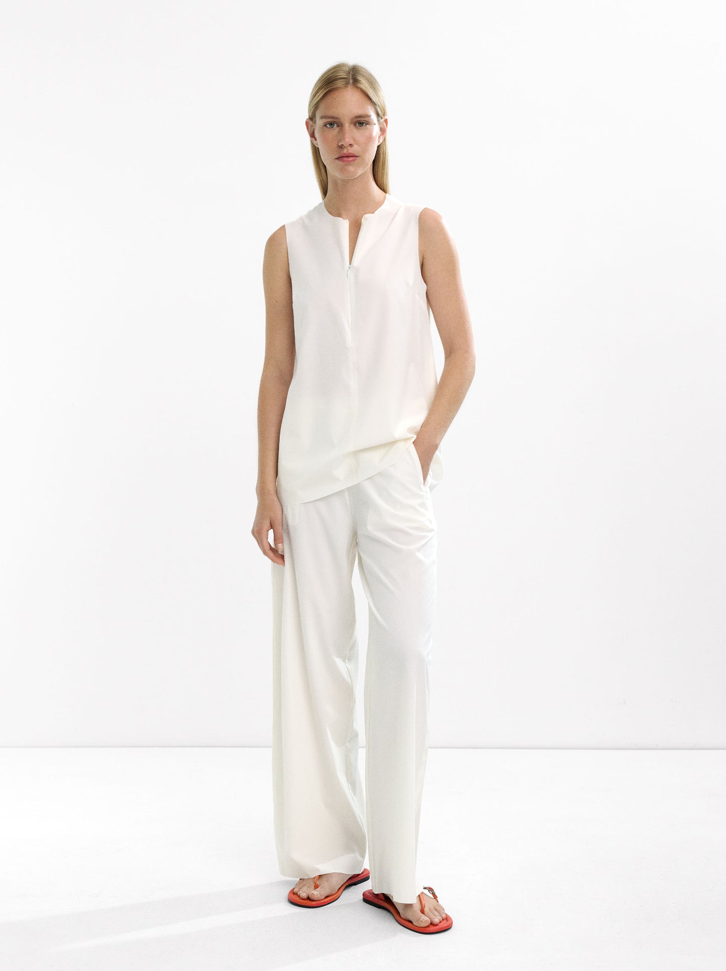 Trousers With Zip Pockets