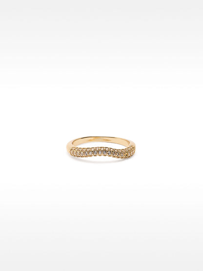 Wave Ring With Zirconia