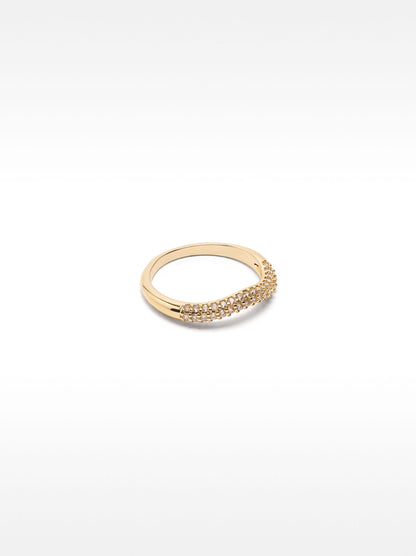Wave Ring With Zirconia