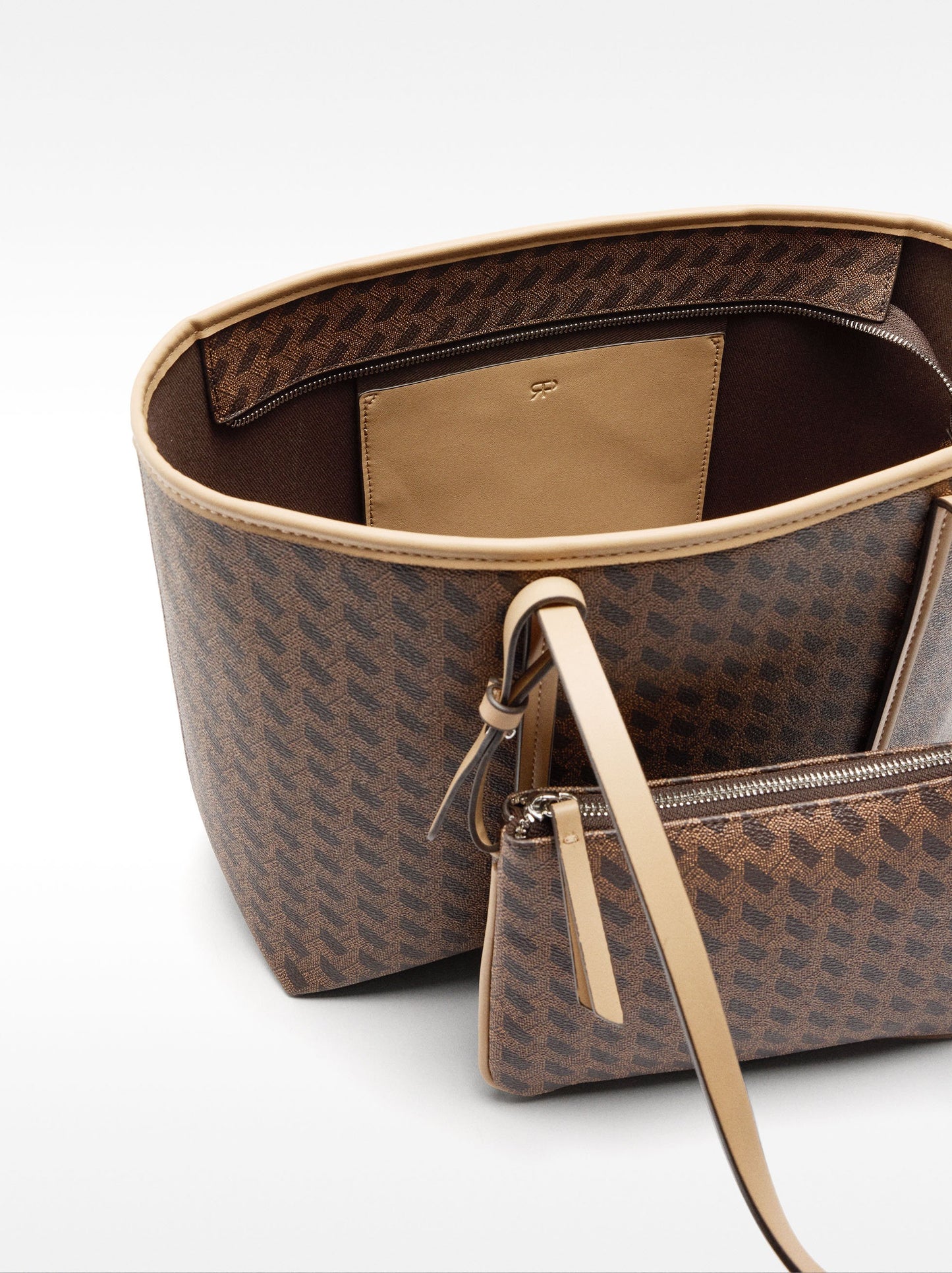 Shopper Bag With Pendant