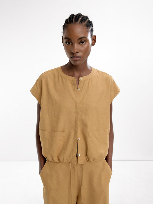 Short-Sleeved Shirt With Linen