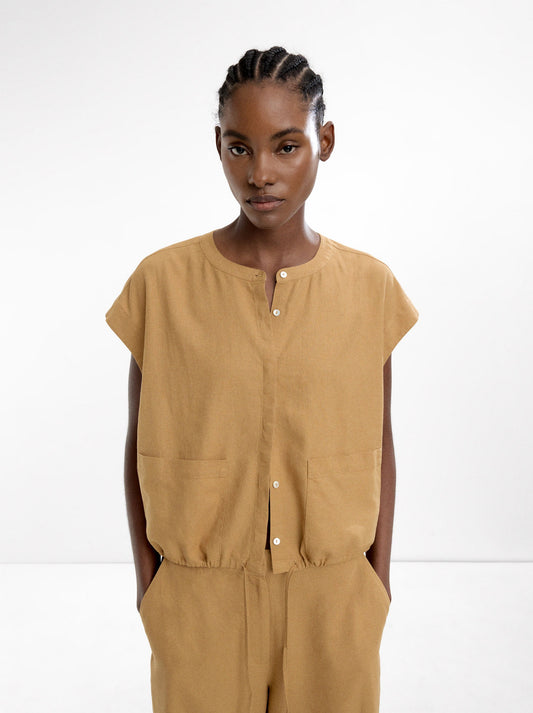 Short-Sleeved Shirt With Linen