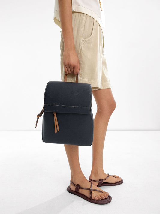 Backpack With Flap Closure