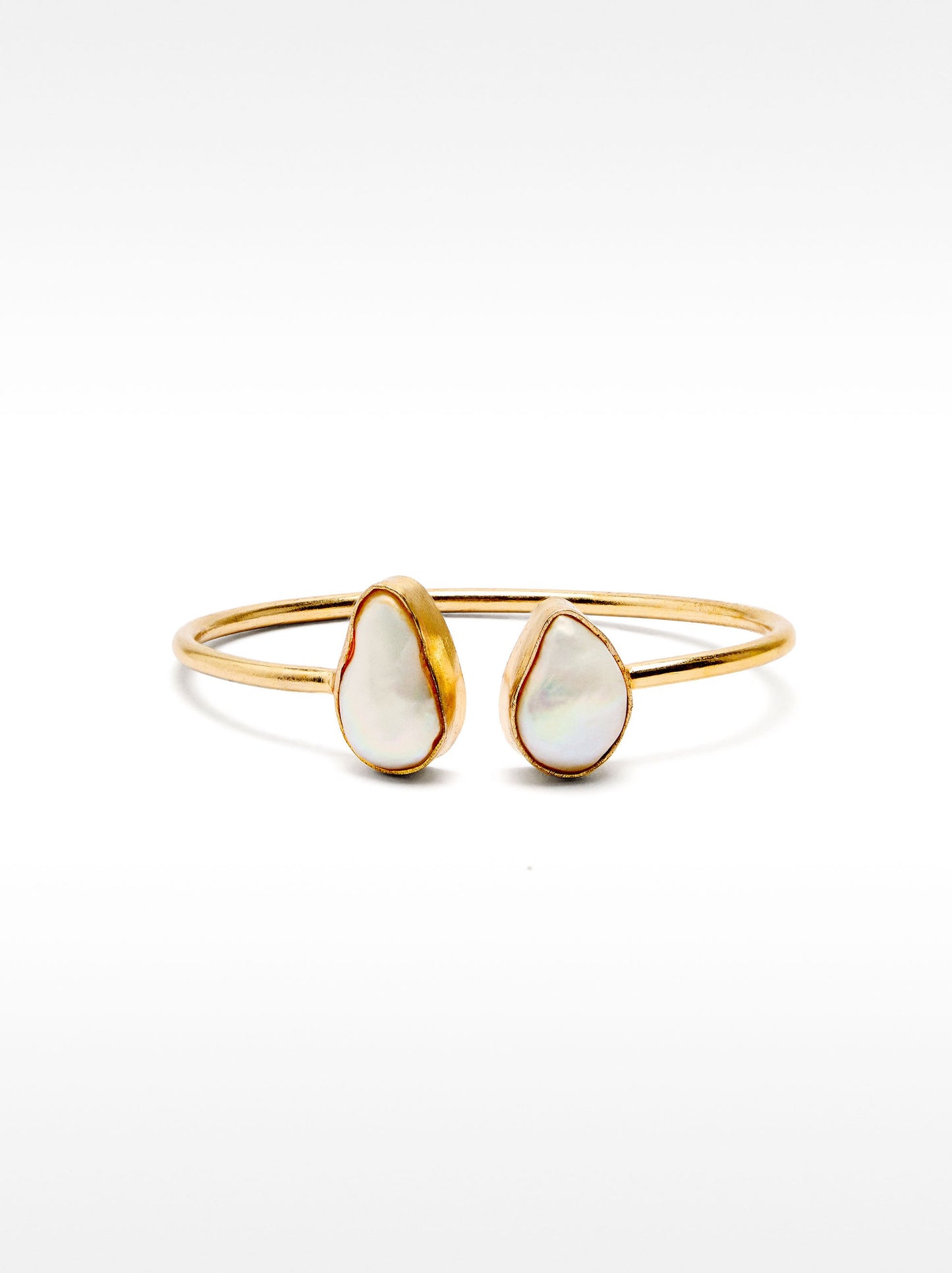 Rigid Bracelet With Freshwater Pearls