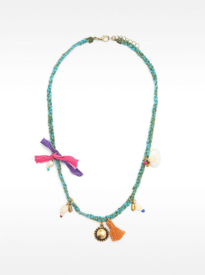 Short Necklace With Shells