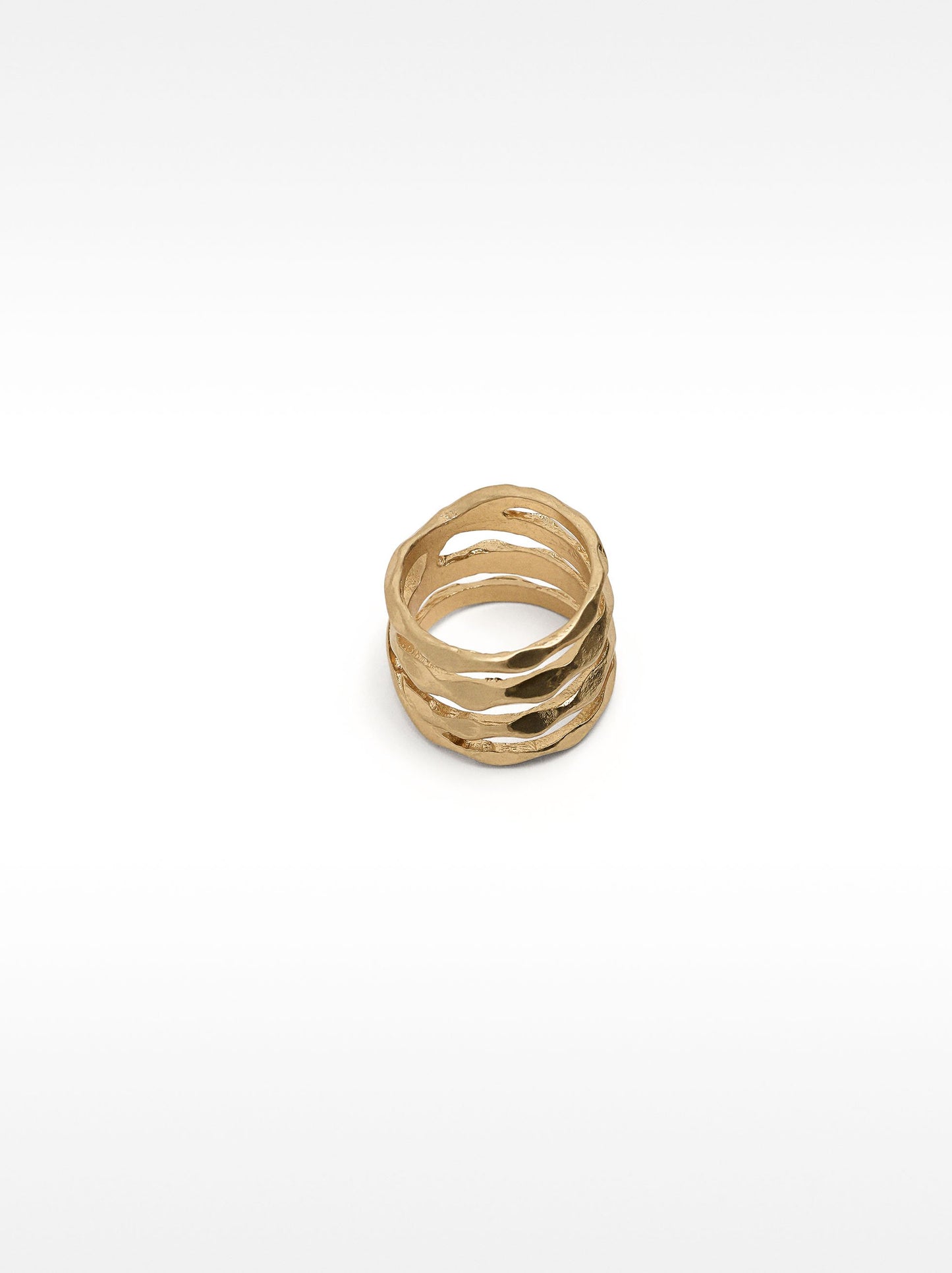 Wide Ring With Multiple Effect