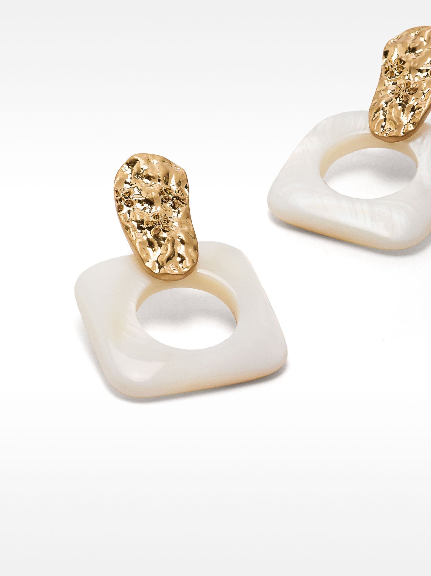Square Earrings With Shell