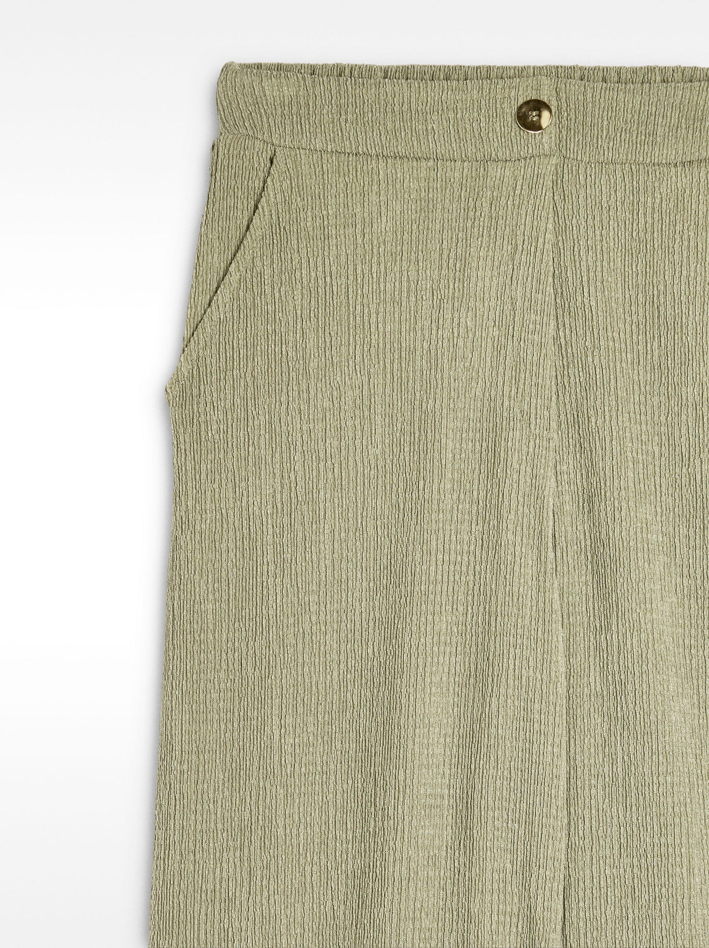 Trousers With Pockets And Texture