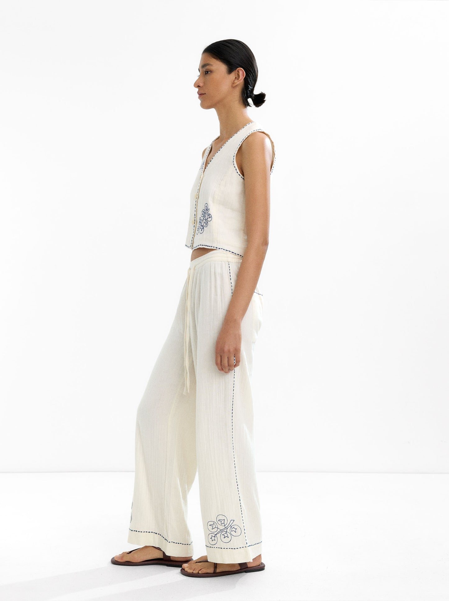 100% Cotton Vest With Embroidery