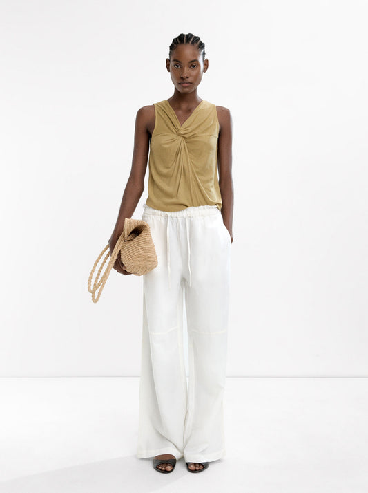 Ribbed Top With Knot