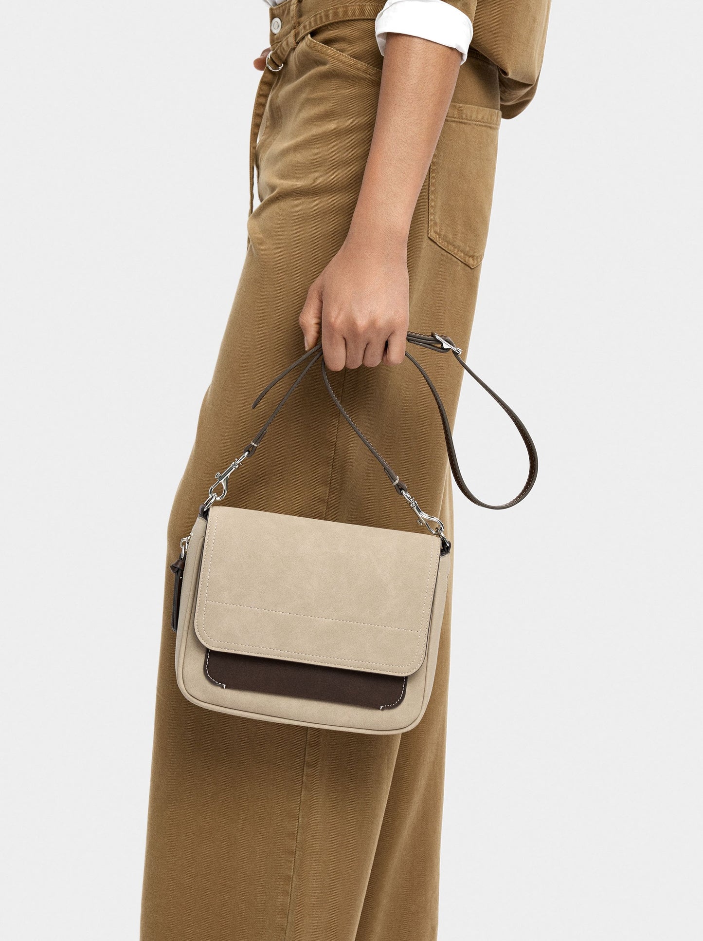 Extendable Leather-Effect Crossbody Bag