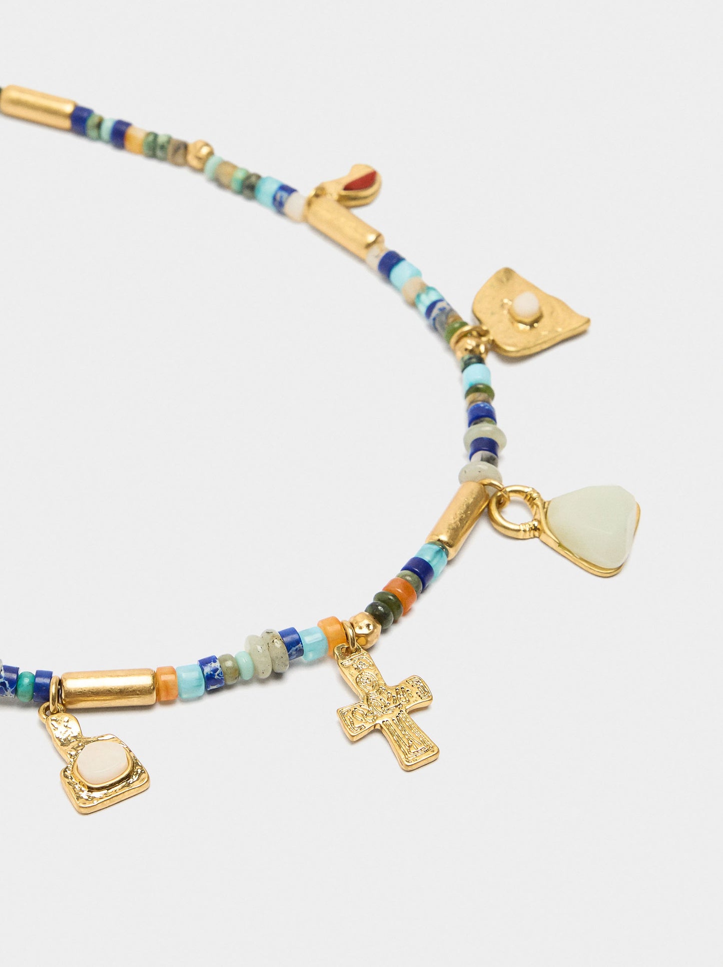 Short Necklace With Multicolor Stones