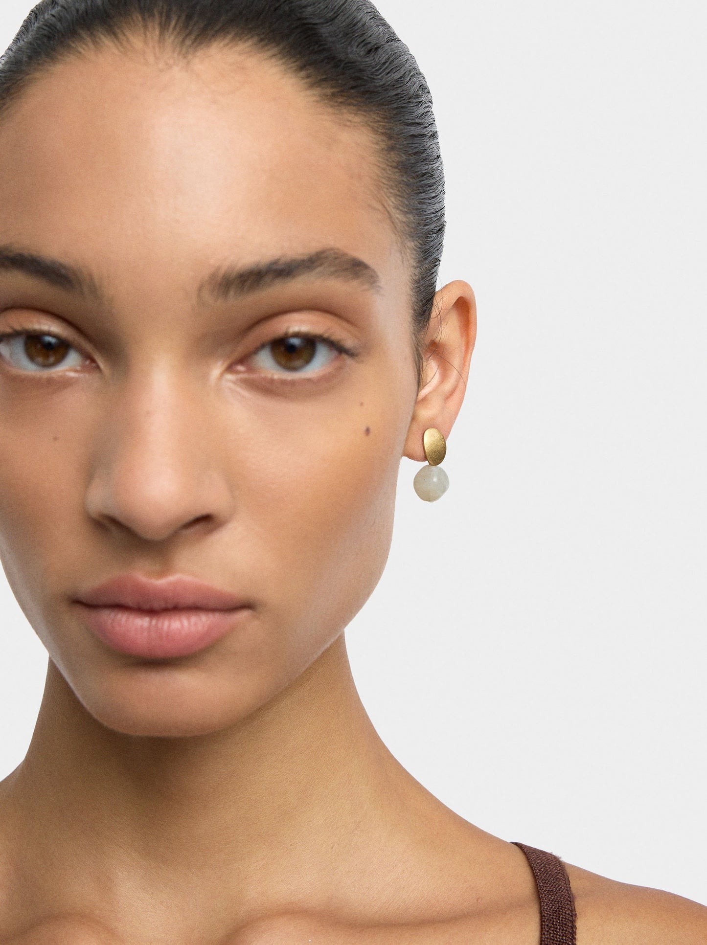 Oval Earrings With Resin