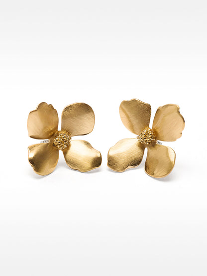 Short Necklace With Long Chains