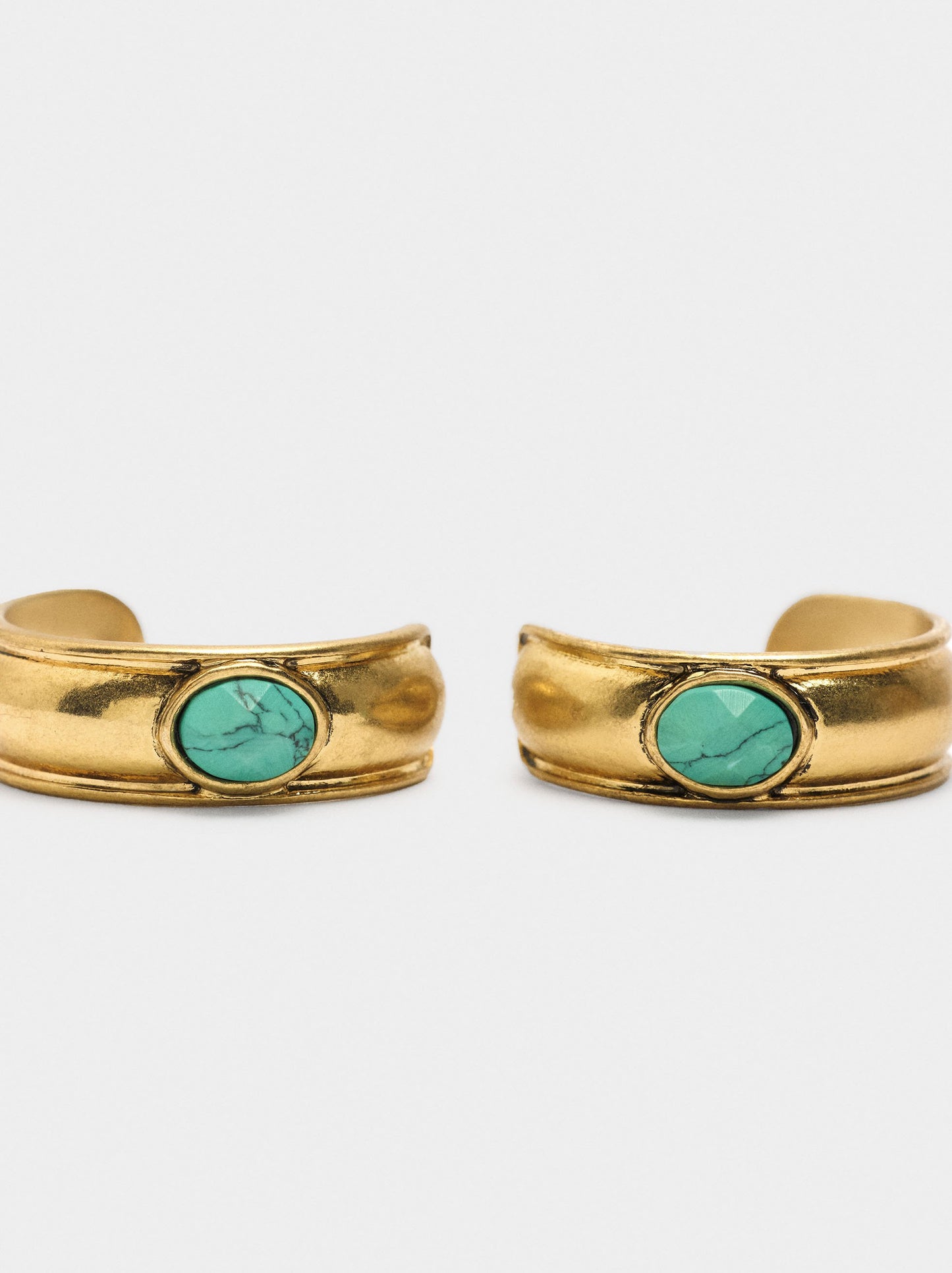 Hoop Earrings With Stone