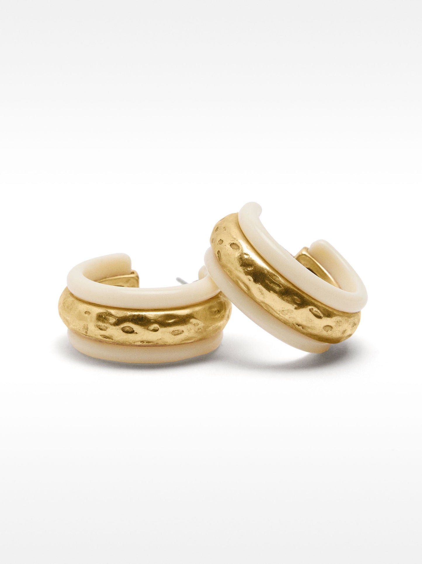 Open Hoop Earrings With Resin