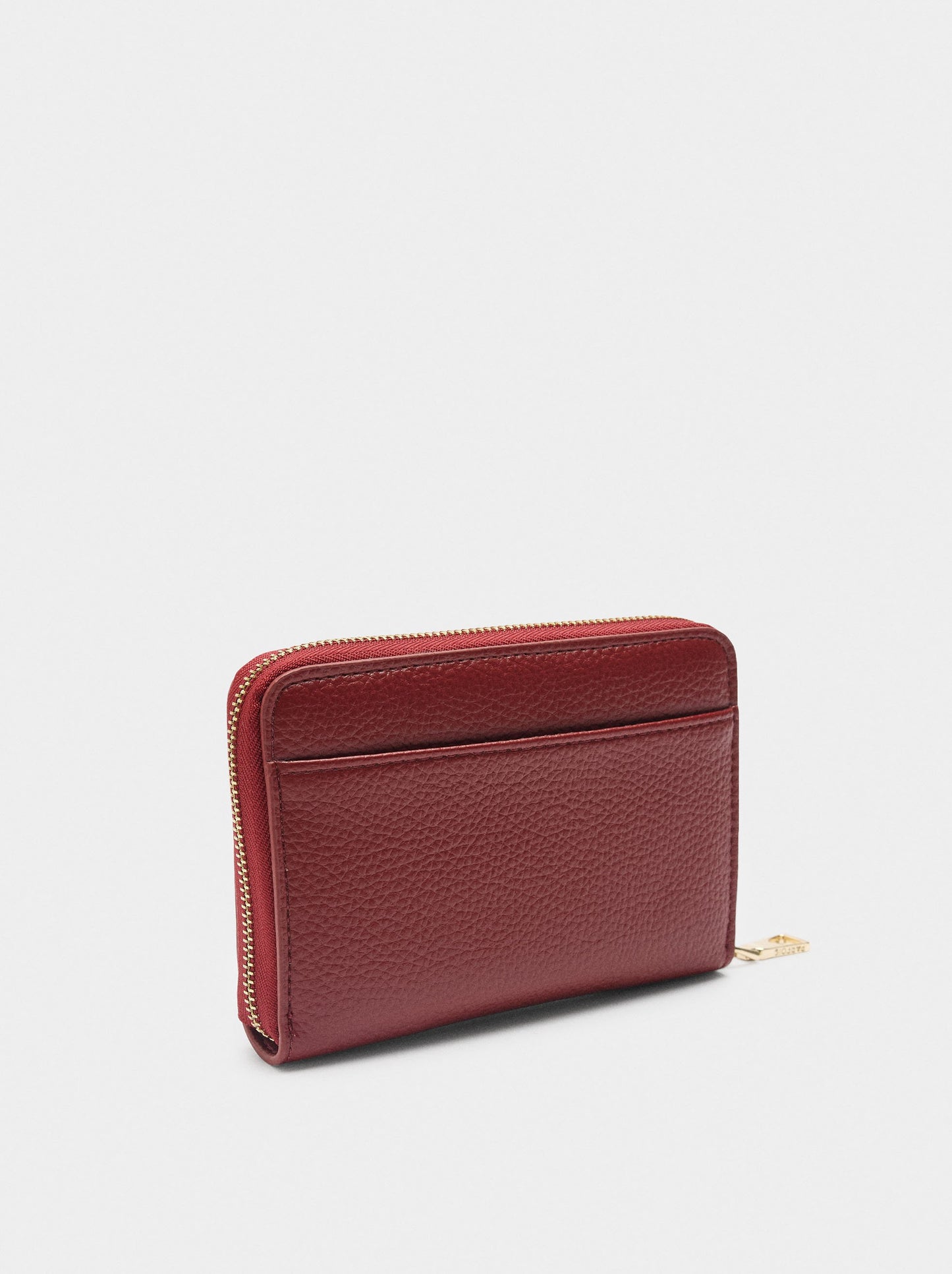 Wallet With Texture And Zipper Closure S