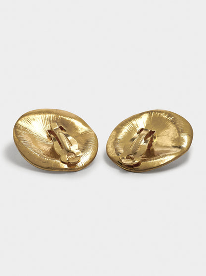 Round Earrings With Embossed