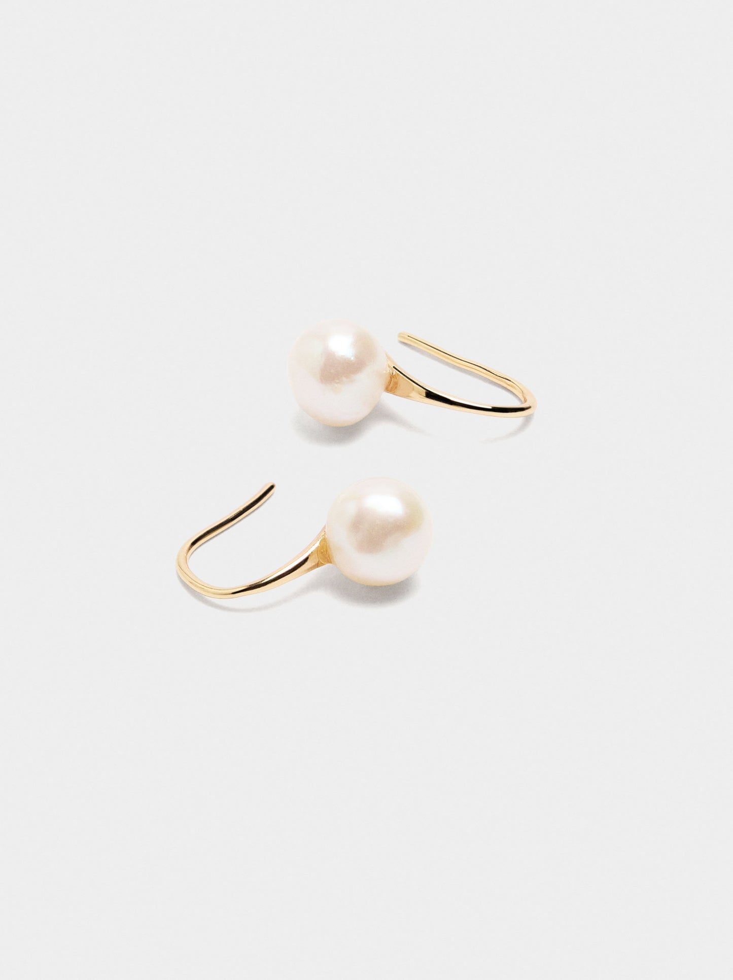 Short Earrings With Freshwater Pearls