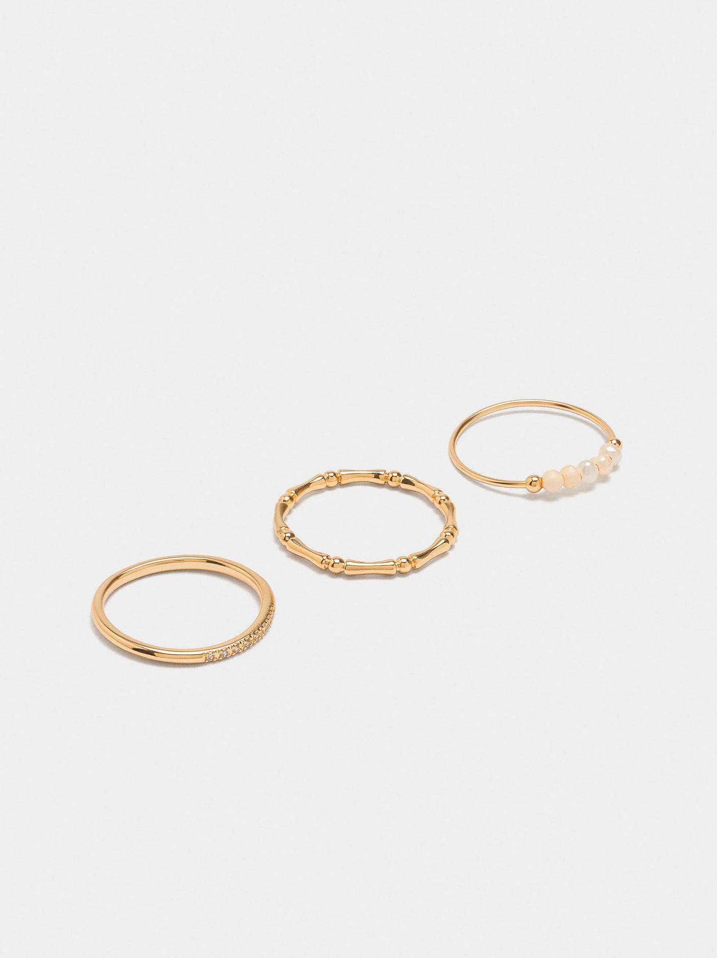 Set Of Rings With Pearls And Zirconia
