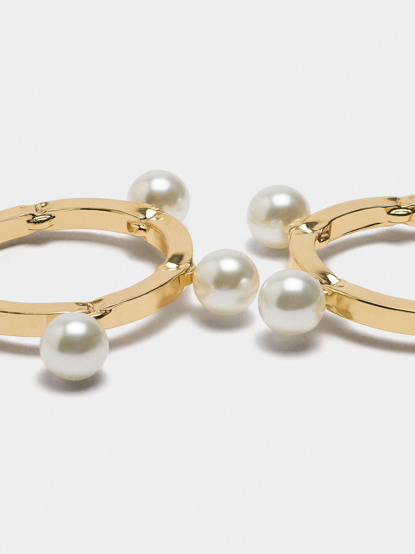 Hoop Earrings With Pearls