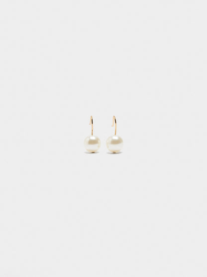 Earrings With Pearls