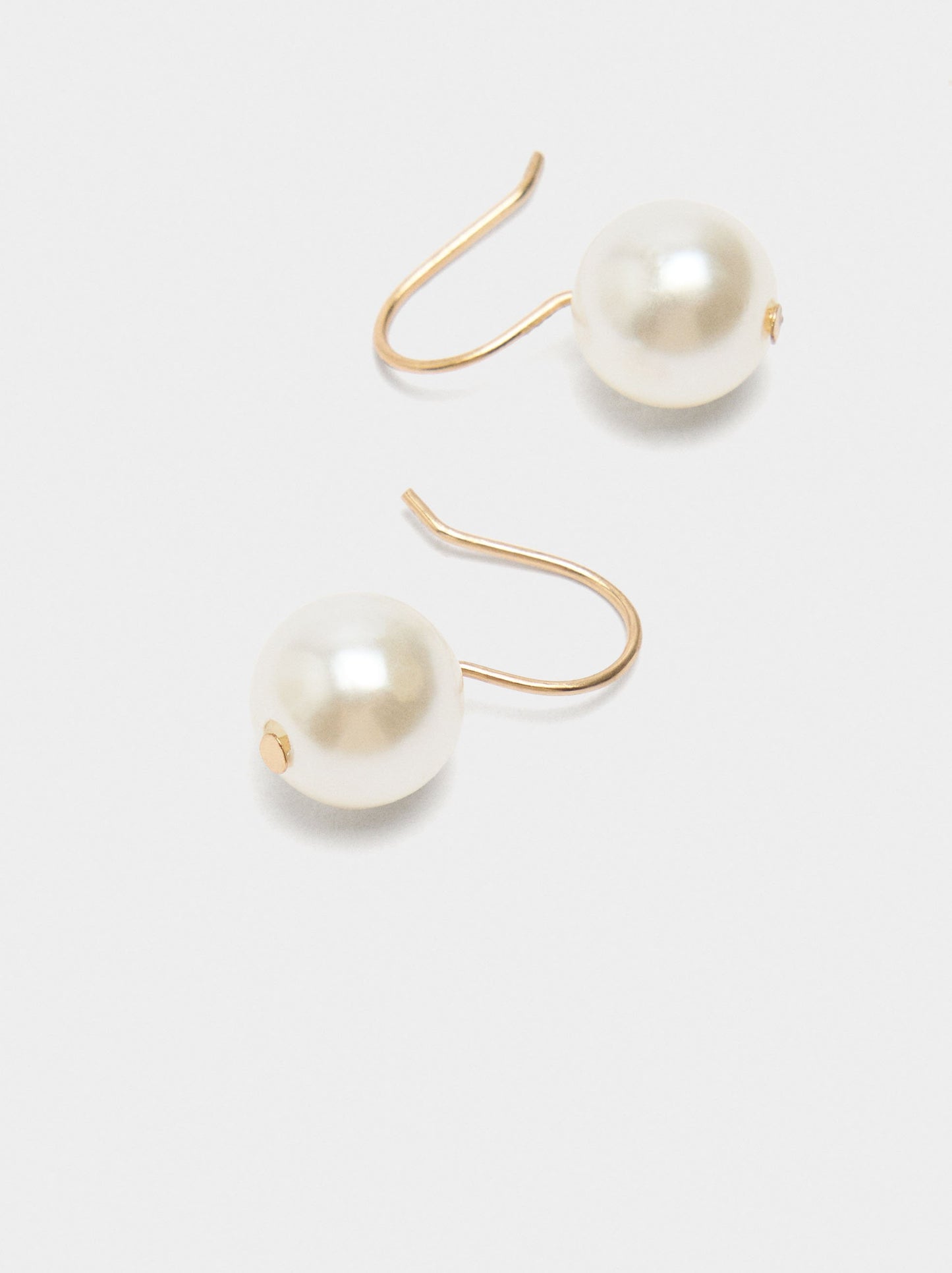 Earrings With Pearls