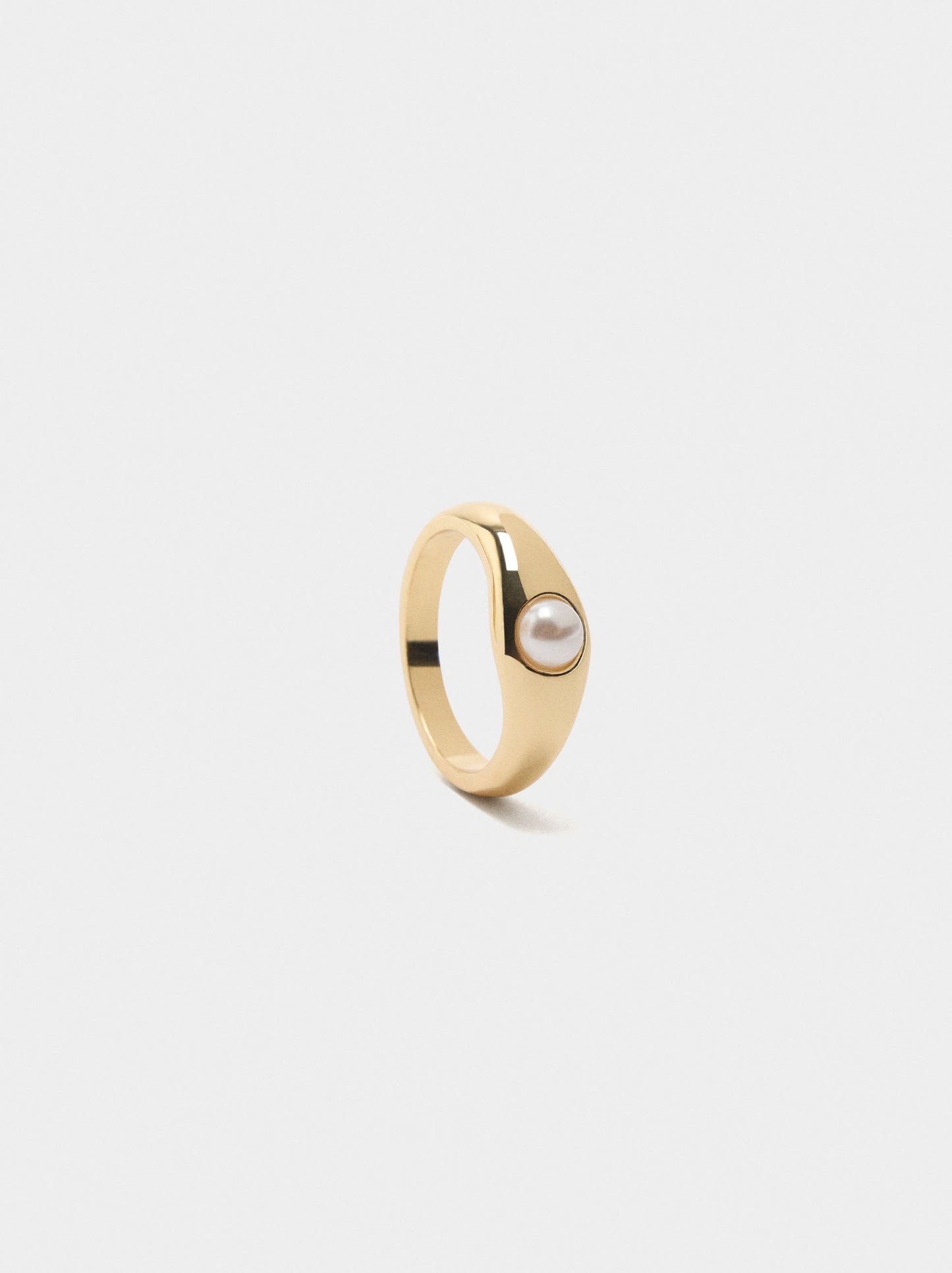Ring With Pearl