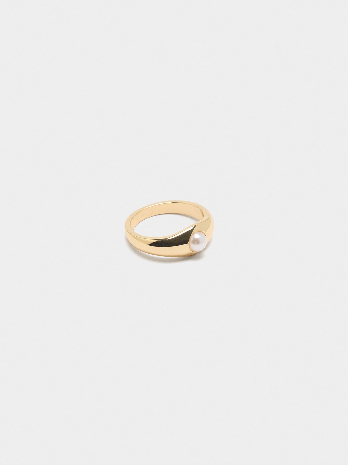 Ring With Pearl