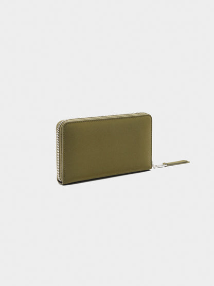 Wallet With Soft Texture Zipper Closure M