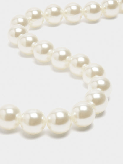 Short Necklace Of Pearls
